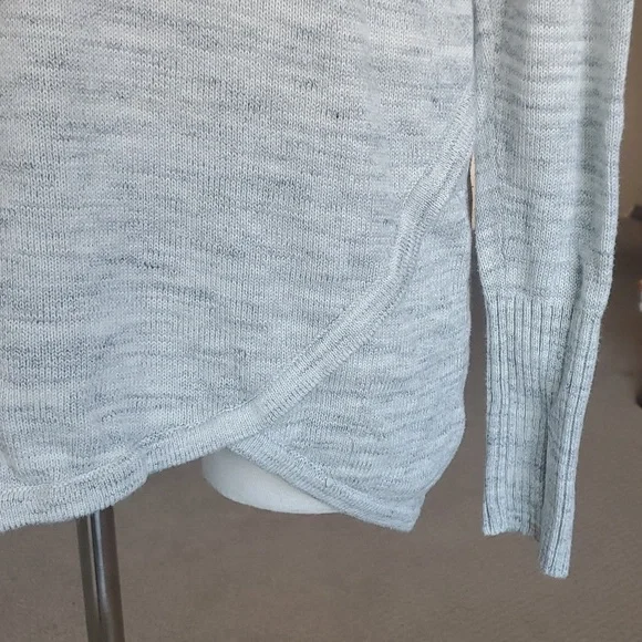 Dakini Grey Knitted Sweater (M) - Picture 3 of 8